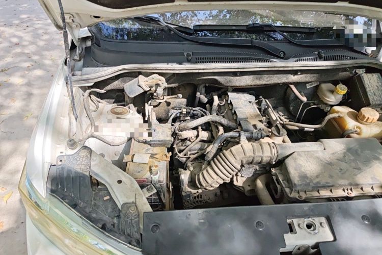 Used Wuling Hongguang 2021 1.5L Revised S Standard Version Hydraulic-Power-Assisted LAR Engine Bay Right