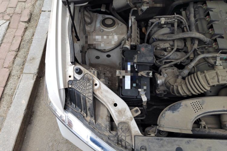 Used Wuling Hongguang 2021 1.5L S Base Version LAR Engine Bay Right