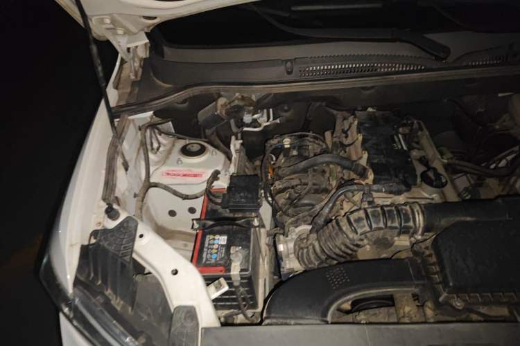 Used Wuling Hongguang 2021 1.5L S Comfort Edition LAR Engine Bay Right