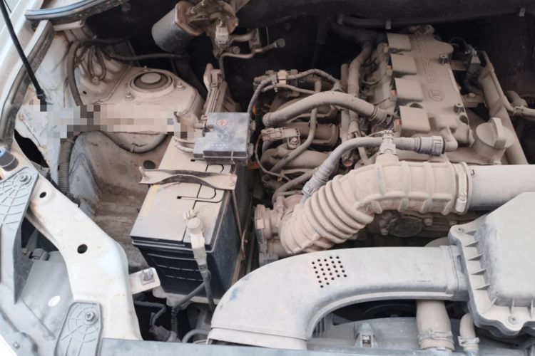 Used Wuling Hongguang 2021 1.5L S Standard Version LAR Engine Bay Right