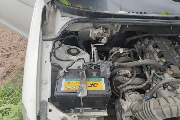 Used Wuling Hongguang 2021 1.5L Revised S Standard Version with Electric Power Steering LAR Engine Bay Right