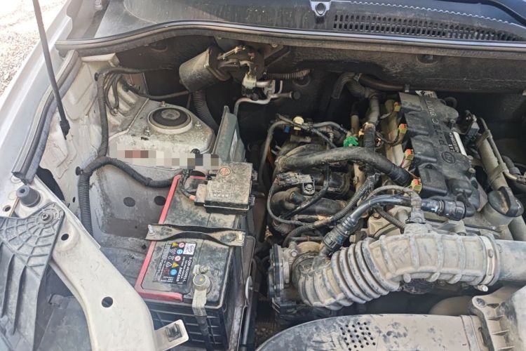 Used Wuling Hongguang 2021 1.5L S Standard Version LAR Engine Bay Right