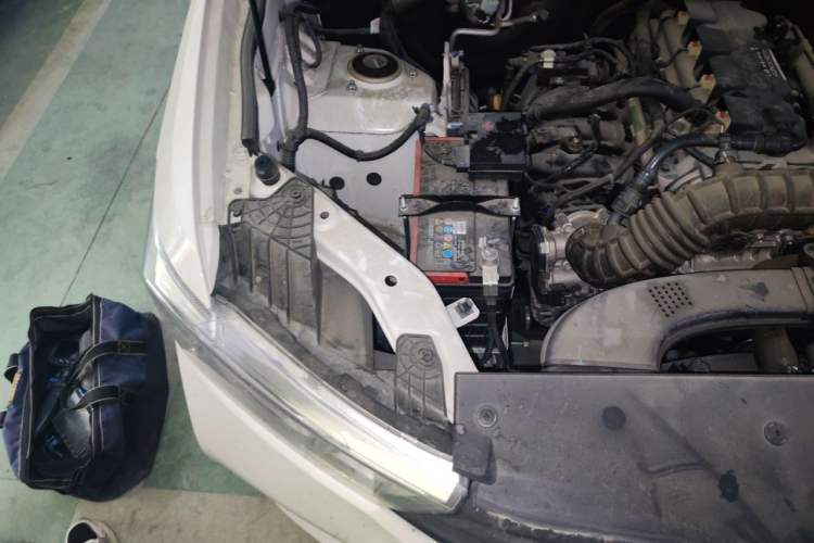 Used Wuling Hongguang 2021 1.5L Revised S Base Version Hydraulic Power Steering LAR Engine Bay Right