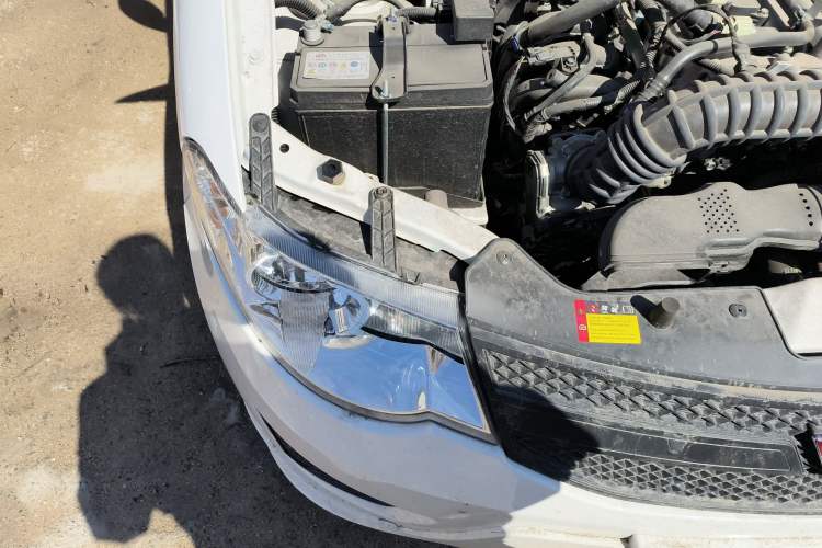 Used Wuling Hongguang 2021 1.5L Revised S Base Version Hydraulic Power Steering LAR Engine Bay Right