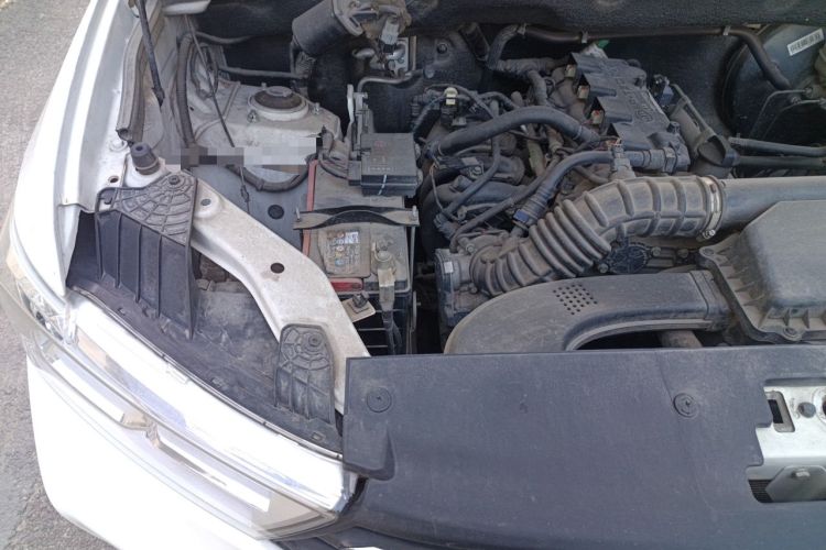 Used Wuling Hongguang 2021 1.5L Revised S Standard Version with Electric Power Steering LAR Engine Bay Right
