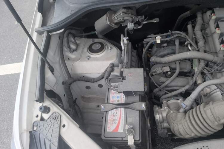 Used Wuling Hongguang 2021 1.5L Revised S Standard Version with Electric Power Steering LAR Engine Bay Right