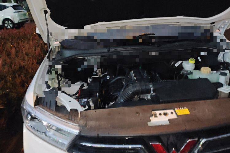 Used Wuling Hongguang 2021 1.5L S Comfort Edition LAR Engine Bay Right
