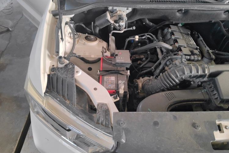 Used Wuling Hongguang 2021 1.5L Revised S Base Version with Electric Power Steering LAR Engine Bay Right