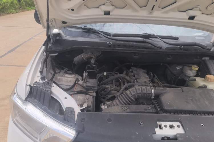 Used Wuling Hongguang 2021 1.5L Revised S Base Version Hydraulic Power Steering LAR Engine Bay Right