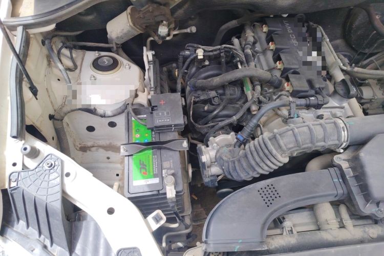 Used Wuling Hongguang 2021 1.5L S Standard Version LAR Engine Bay Right