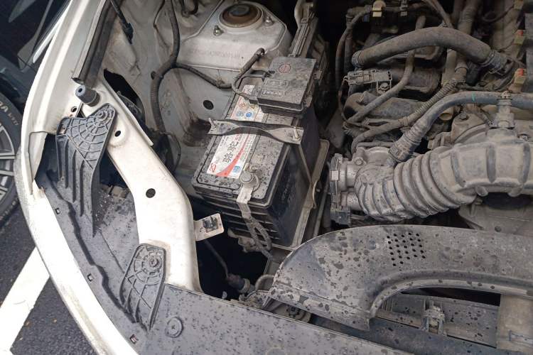Used Wuling Hongguang 2021 1.5L Revised S Standard Version with Electric Power Steering LAR Engine Bay Right