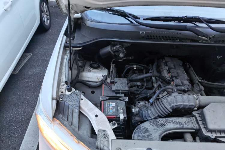 Used Wuling Hongguang 2021 1.5L Revised S Standard Version with Electric Power Steering LAR Engine Bay Right