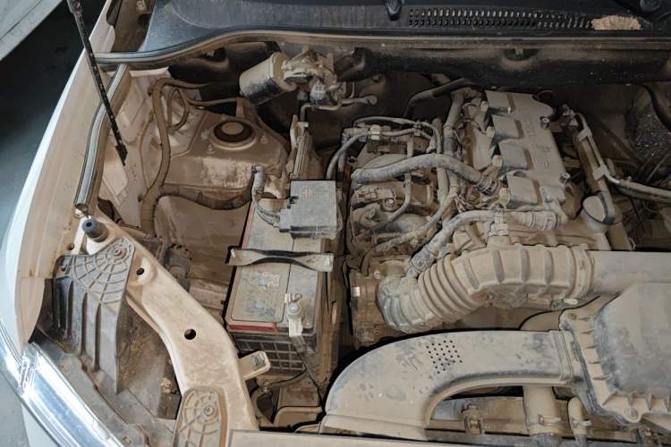 Used Wuling Hongguang 2021 1.5L S Base Version LAR Engine Bay Right
