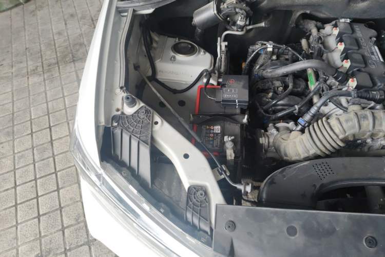 Used Wuling Hongguang 2021 1.5L S Comfort Edition LAR Engine Bay Right