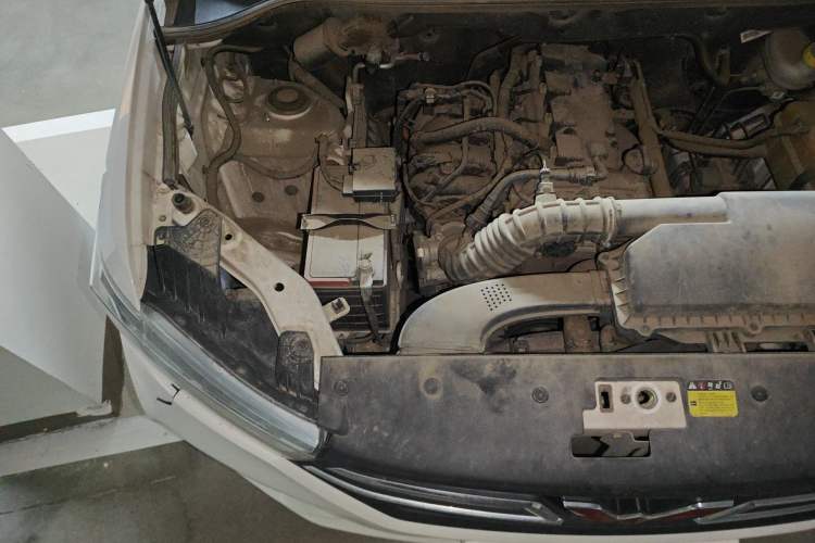 Used Wuling Hongguang 2021 1.5L S Comfort Edition LAR Engine Bay Right