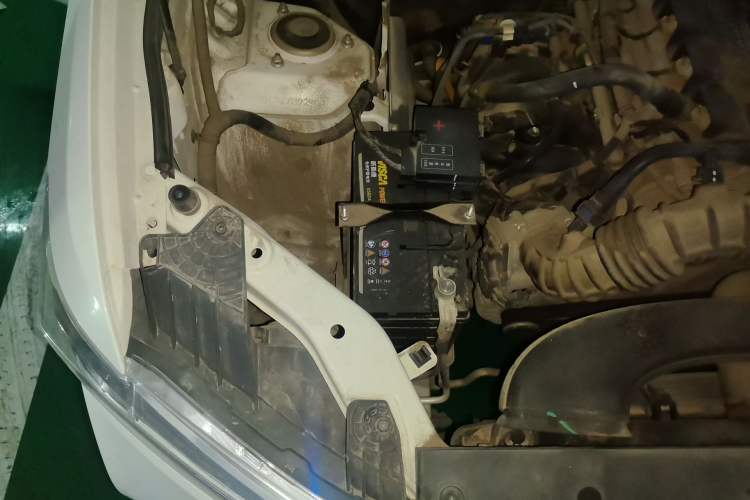 Used Wuling Hongguang 2021 1.5L S Standard Version LAR Engine Bay Right