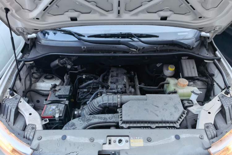 Used Wuling Hongguang 2021 1.5L Revised S Standard Version with Electric Power Steering LAR Engine Bay