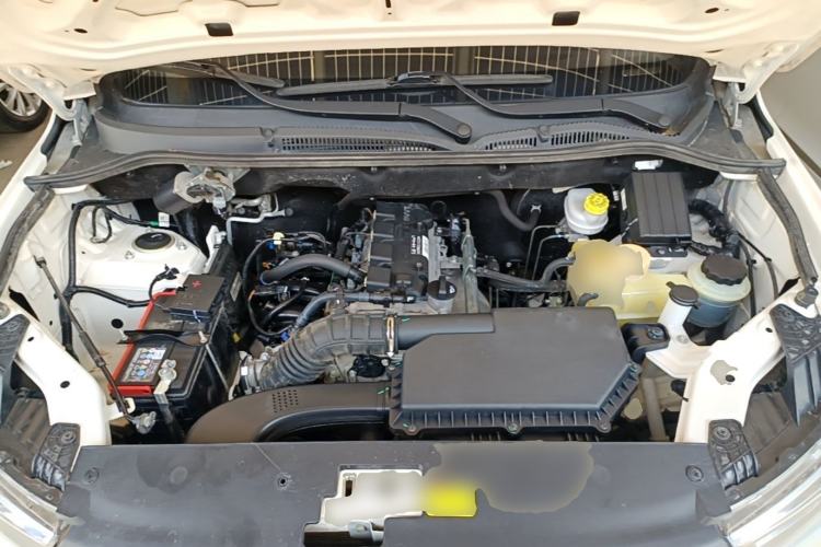Used Wuling Hongguang 2021 1.5L Revised S Standard Version Hydraulic-Power-Assisted LAR Engine Bay