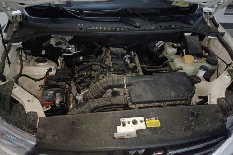 Used Wuling Hongguang 2021 1.5L S Standard Version LAR Engine Bay