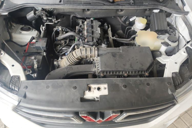 Used Wuling Hongguang 2021 1.5L S Comfort Edition LAR Engine Bay