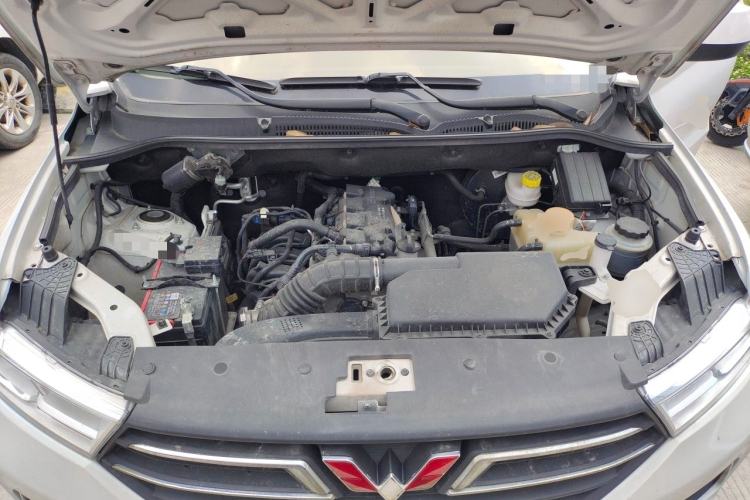 Used Wuling Hongguang 2021 1.5L S Standard Version LAR Engine Bay