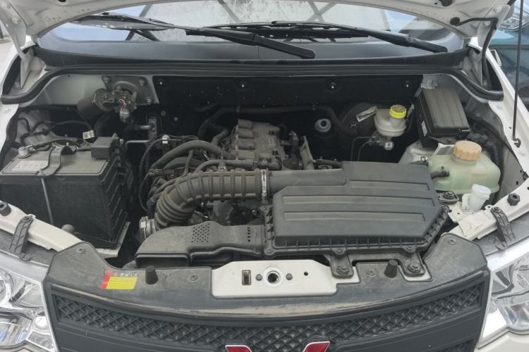 Used Wuling Hongguang 2021 1.5L Revised S Base Version Hydraulic Power Steering LAR Engine Bay