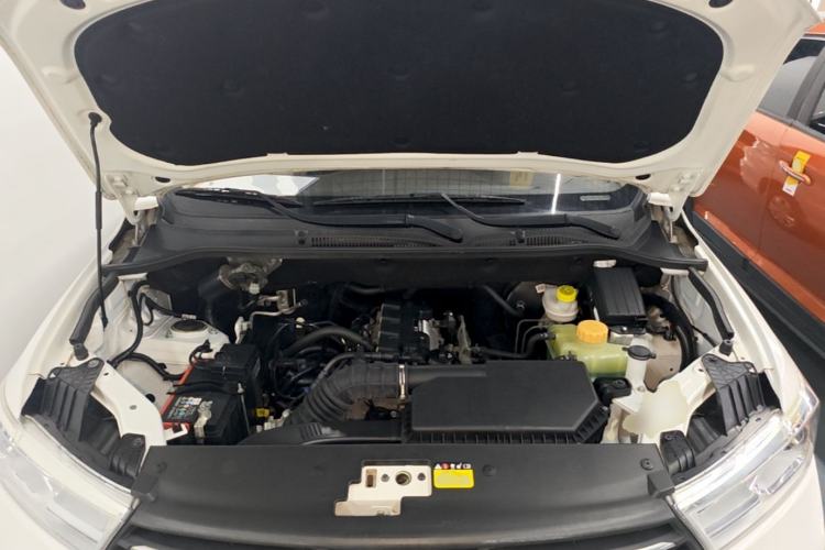 Used Wuling Hongguang 2021 1.5L Facelifted S Comfort Version with Electric Power Steering LAR Engine Bay