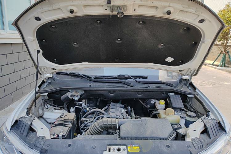 Used Wuling Hongguang 2021 1.5L Revised S Standard Version Hydraulic-Power-Assisted LAR Engine Bay