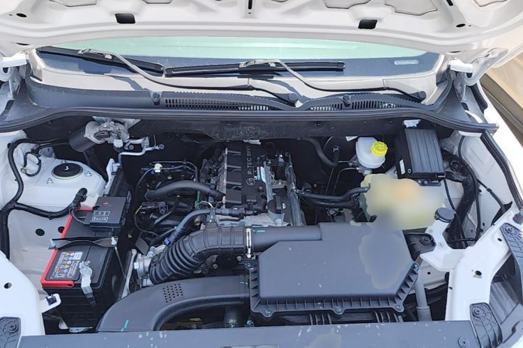 Used Wuling Hongguang 2021 1.5L S Standard Version LAR Engine Bay