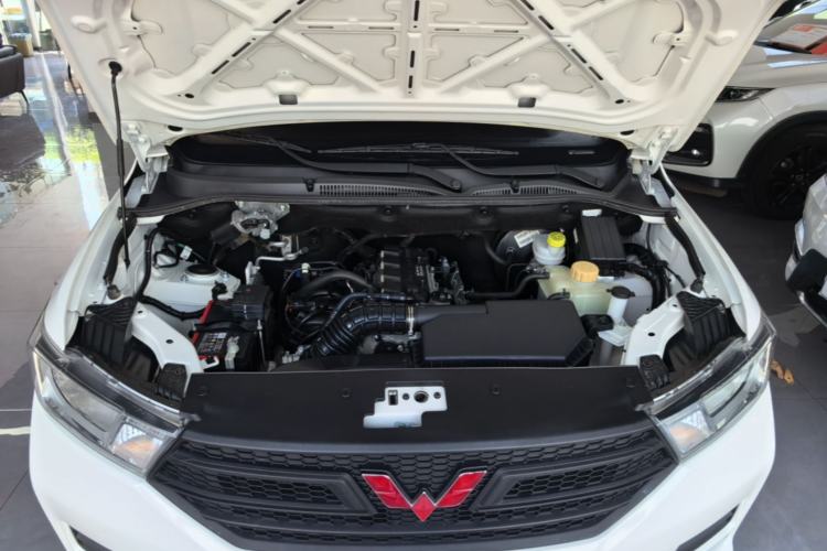 Used Wuling Hongguang 2021 1.5L Revised S Base Version with Electric Power Steering LAR Engine Bay