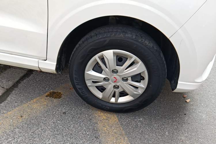 Used Wuling Hongguang 2021 1.5L Revised S Standard Version with Electric Power Steering LAR Exterior 1