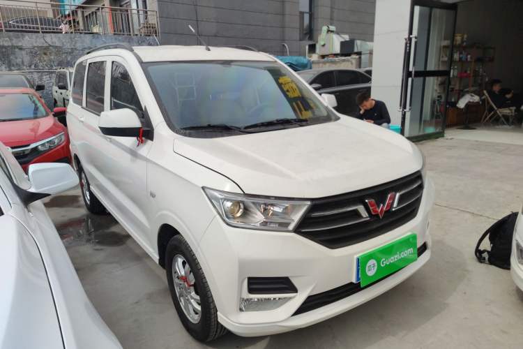Used Wuling Hongguang 2021 1.5L Revised S Standard Version Hydraulic-Power-Assisted LAR Exterior 1