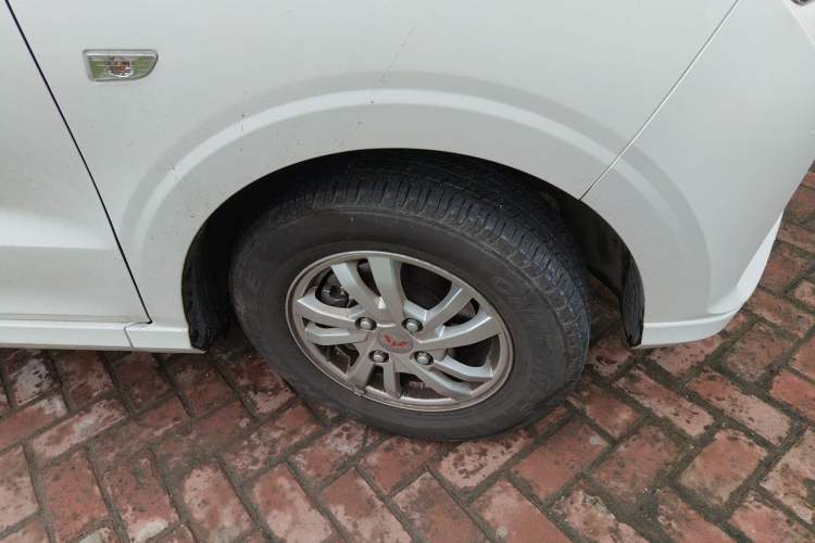 Used Wuling Hongguang 2021 1.5L S Comfort Edition LAR Exterior 1