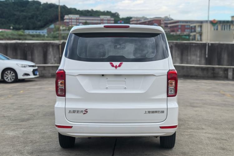 Used Wuling Hongguang 2021 1.5L Revised S Standard Version with Electric Power Steering LAR Exterior 1