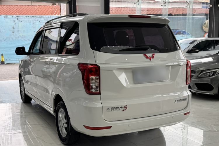 Used Wuling Hongguang 2021 1.5L Facelift S Comfort Version Hydraulic Power Steering LAR Exterior 1