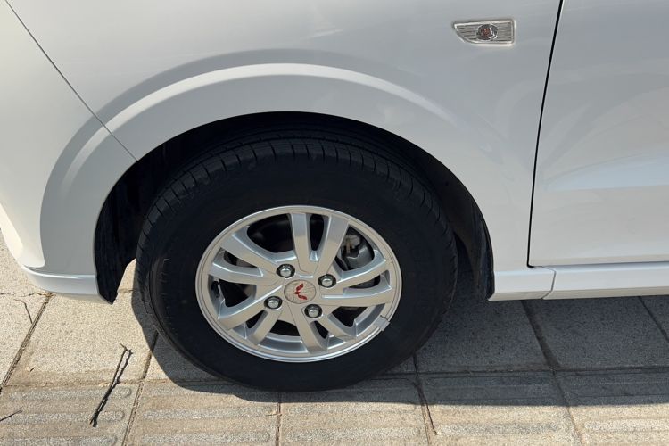 Used Wuling Hongguang 2021 1.5L Revised S Standard Version Hydraulic-Power-Assisted LAR Exterior 2