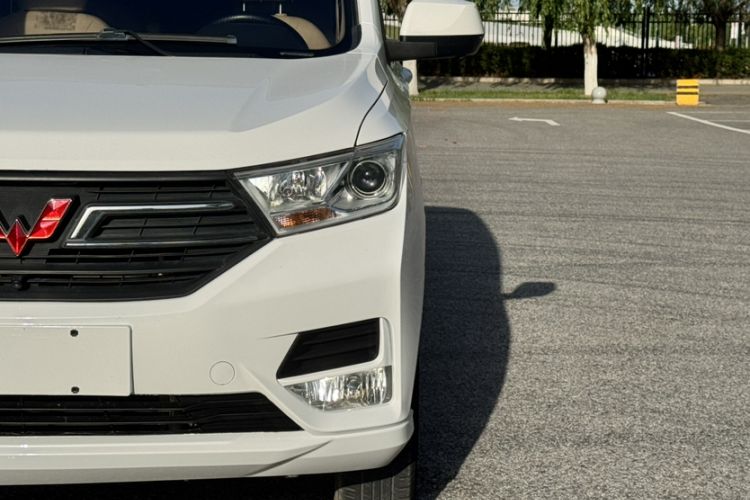 Used Wuling Hongguang 2021 1.5L Revised S Standard Version with Electric Power Steering LAR Exterior 2
