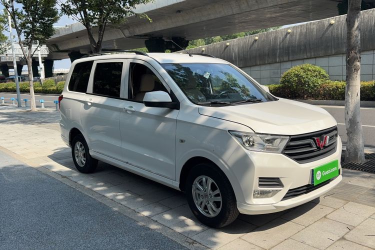 Used Wuling Hongguang 2021 1.5L Revised S Standard Version Hydraulic-Power-Assisted LAR Exterior 3