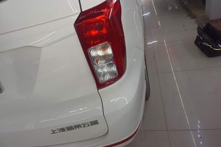 Used Wuling Hongguang 2021 1.5L Revised S Standard Version with Electric Power Steering LAR Exterior 3