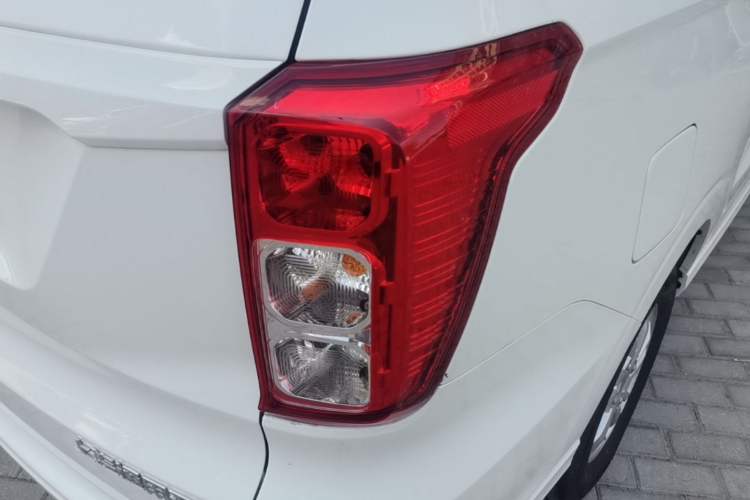 Used Wuling Hongguang 2021 1.5L S Comfort Edition LAR Exterior 3