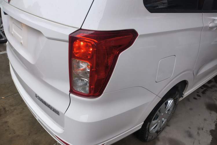 Used Wuling Hongguang 2021 1.5L Facelift S Comfort Version Hydraulic Power Steering LAR Exterior 3