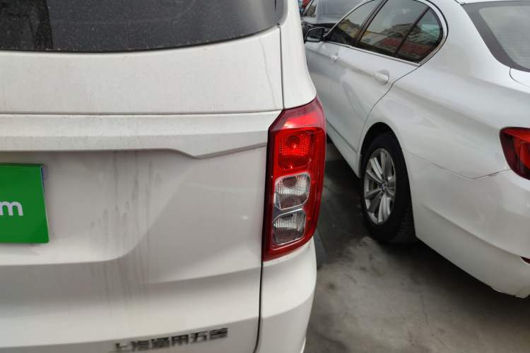 Used Wuling Hongguang 2021 1.5L Revised S Standard Version Hydraulic-Power-Assisted LAR Exterior 3