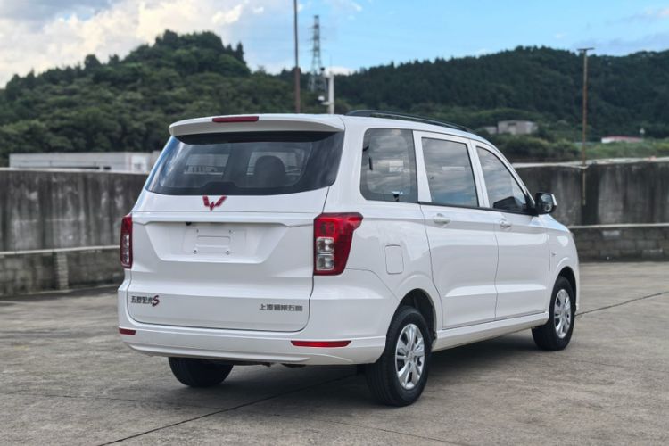 Used Wuling Hongguang 2021 1.5L Revised S Standard Version with Electric Power Steering LAR Exterior 3