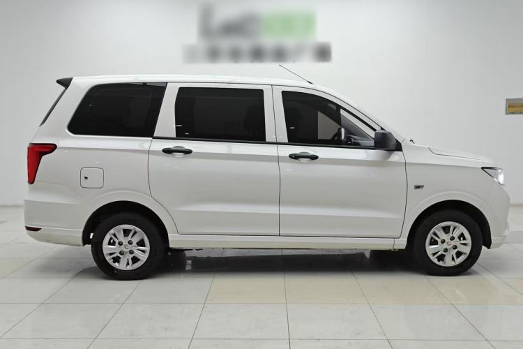 Used Wuling Hongguang 2021 1.5L Revised S Base Version with Electric Power Steering LAR Exterior 3