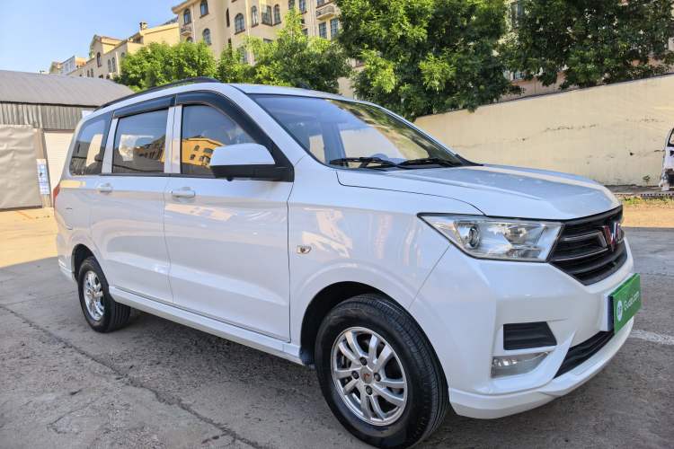Used Wuling Hongguang 2021 1.5L S Standard Version LAR Exterior 3