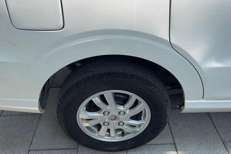 Used Wuling Hongguang 2021 1.5L Revised S Standard Version Hydraulic-Power-Assisted LAR Exterior 4