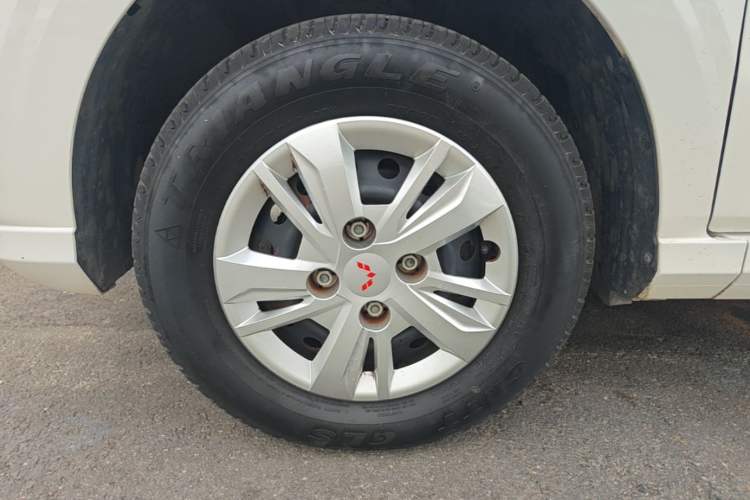 Used Wuling Hongguang 2021 1.5L Revised S Standard Version with Electric Power Steering LAR Exterior 4