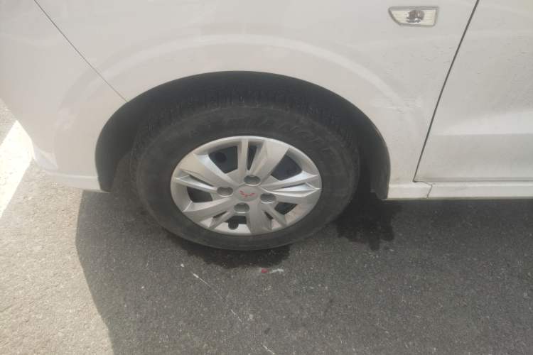 Used Wuling Hongguang 2021 1.5L S Base Version LAR Exterior 4
