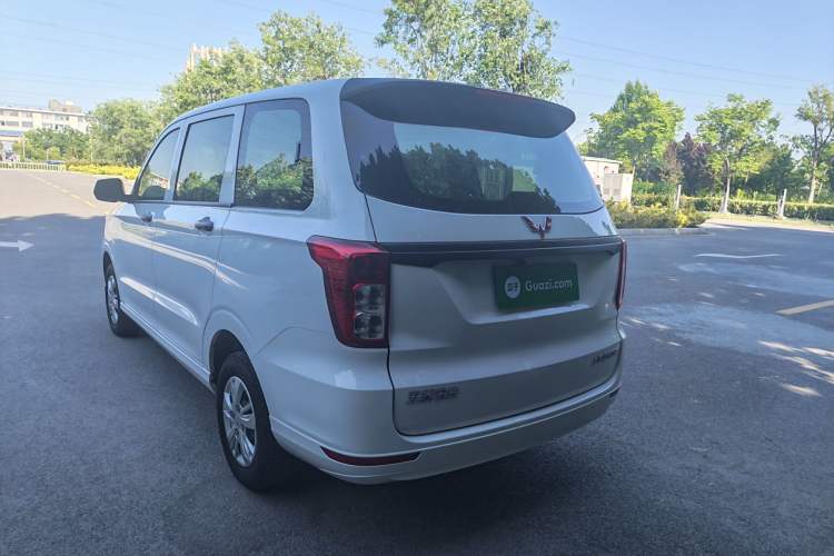 Used Wuling Hongguang 2021 1.5L Revised S Base Version Hydraulic Power Steering LAR Exterior 4