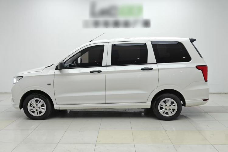 Used Wuling Hongguang 2021 1.5L Revised S Base Version with Electric Power Steering LAR Exterior 4